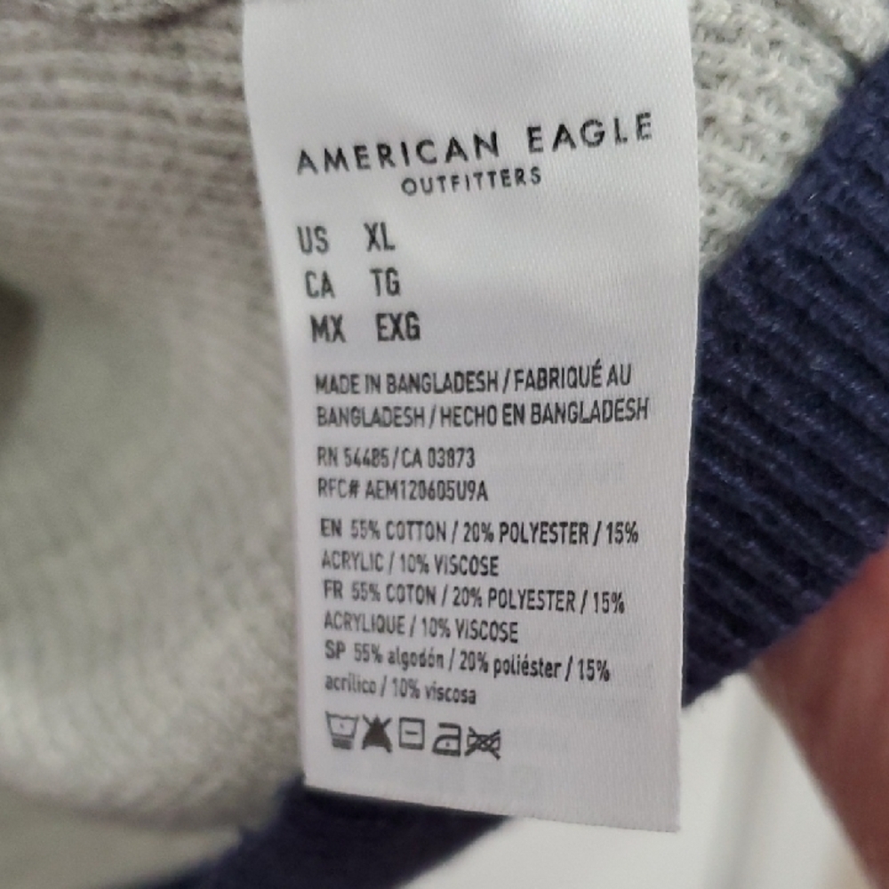 American Eagle Outfitters Gray and Navy Knit Polo Sweater - Picture 5 of 10